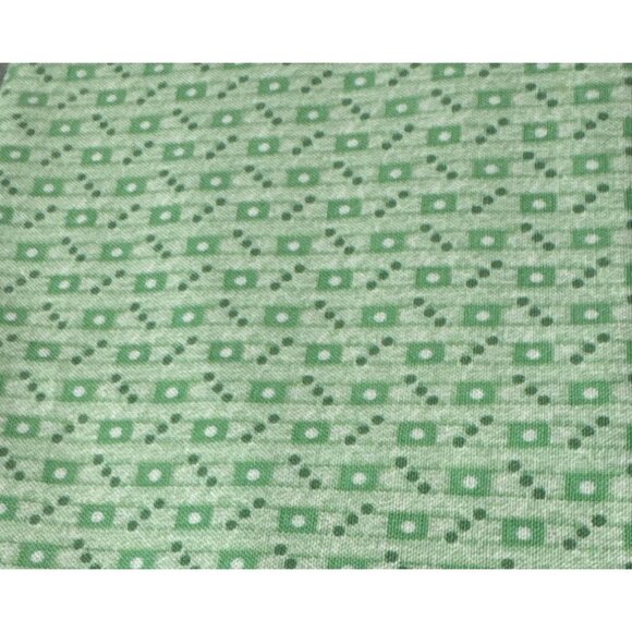 18 x 22 Cotton Fat Quarter Geometric Green Quilting Fabric - Picture 3 of 5